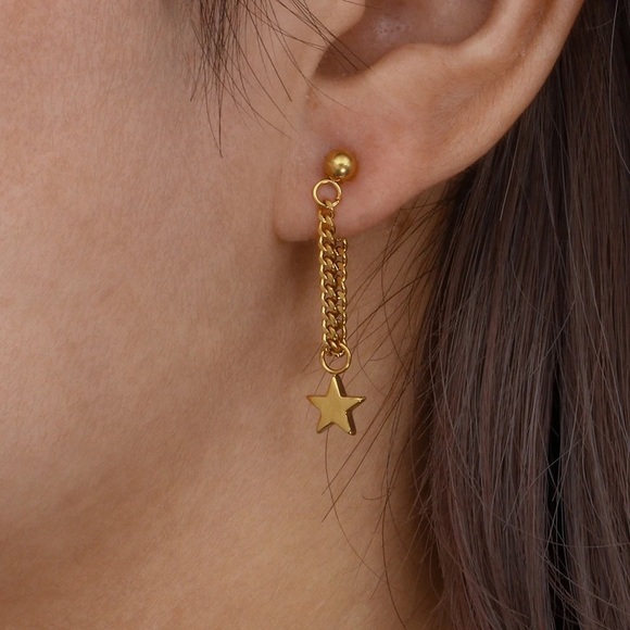 ◾️18k Gold Plated Star Charm Tassel Chain Earrings - Picture 3 of 7